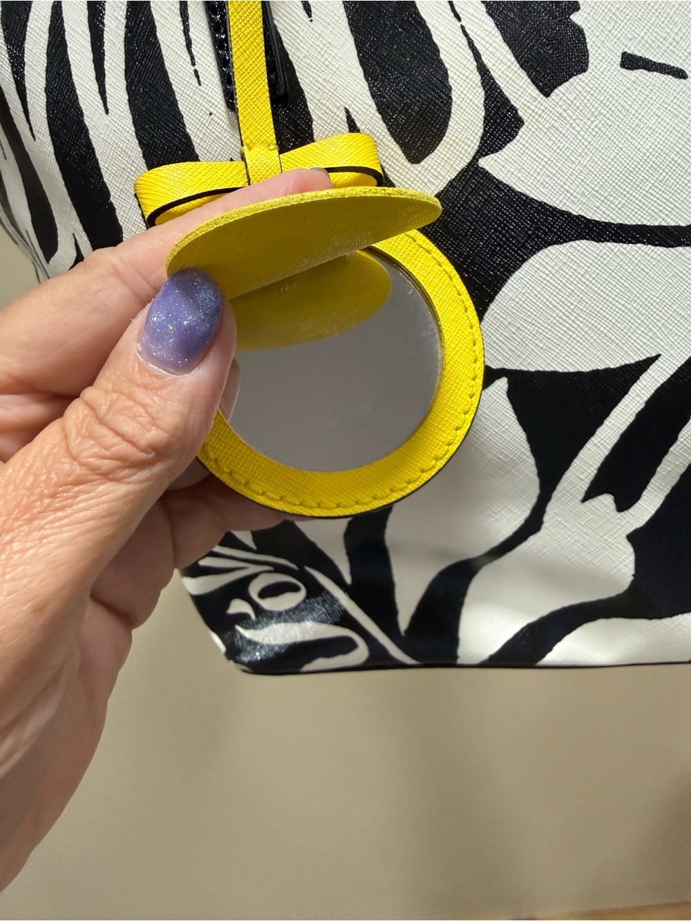 kate spade Aloha series Black & White Palm Leaf Tote with Yellow Charm - Picture 4 of 16